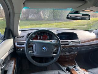 BMW 740 4.0 225кВ