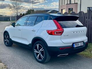 Volvo XC40 R Design 2.0 140кВ