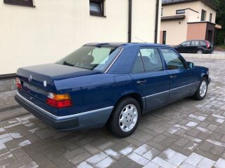 Mercedes-Benz E 200 2.0 87kW