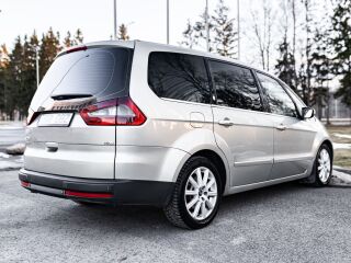 Ford Galaxy Ghia 2.0 103kW
