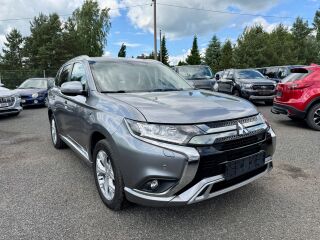 Mitsubishi Outlander 2.4 99кВ