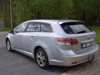 Toyota Avensis 2.0 93кВ