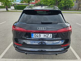 Audi e-tron S-Line 230kW