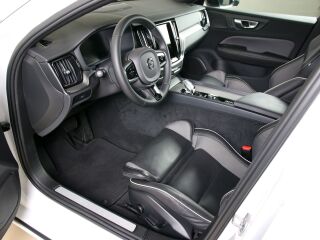 Volvo S60 AWD ULTIMATE DARK INTELLI SAFE PRO MY24 2.0 B5 KERS Mild Hybrid 184kW