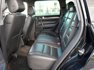 Volkswagen Touareg 4x4 2.5 128кВ