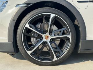 Porsche Taycan 4 Cross Turismo FL 320kW