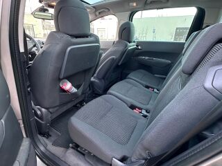Peugeot 5008 1.6 84kW