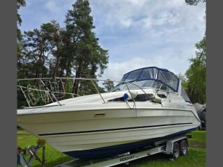 Bayliner Ciera Sunbridge 2855 ST 7.4 V8 Mercruiser 228kW