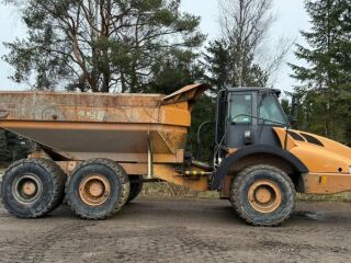 Case 330B 260kW