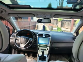Toyota Avensis T227 2.2 130kW