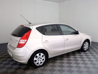 Hyundai i30 Elegance 1.6 90kW