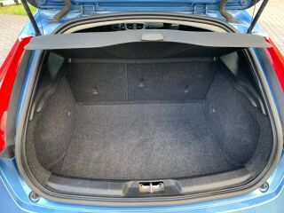 Volvo V40 2.0 140kW