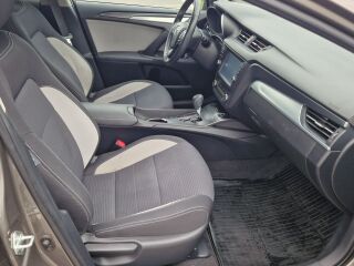Toyota Avensis 1.8 108кВ