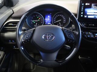 Toyota C-HR Luxury Plus 1.2 85кВ