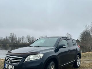 Toyota RAV4 2.2 110kW