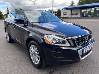 Volvo XC60 Momentum 2.0 R5 D3 100kW