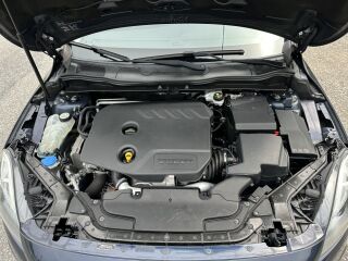 Volvo V40 Cross Country Momentum 1.6 D2 84кВ