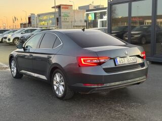 Skoda Superb 1.8 132kW