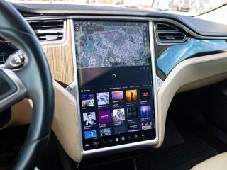Tesla Model S 85D 270kW 270kW