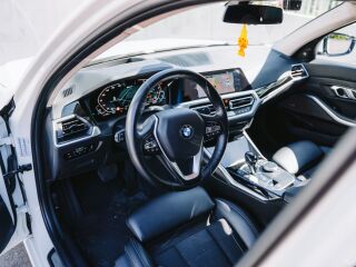 BMW 330 2.0 215kW