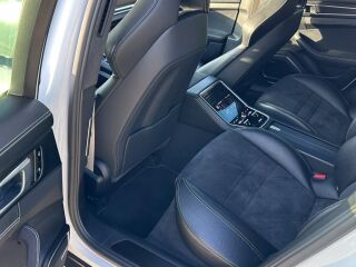 Porsche Panamera GTS 4.0 338kW