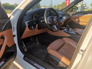 BMW 530 xDrive M Sportpakett 3.0 195kW 3.0 195кВ