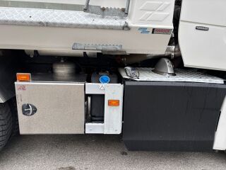 Scania R580 6x4 EURO6 + RETARDER +   BOX + VIBRATOR 427kW