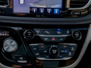 Chrysler Pacifica Limited 3.6 214kW