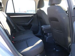 Skoda Octavia Ambiente 1.0 85кВ