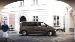 Toyota ProAce Verso minivan