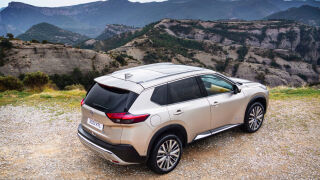 Nissan X-Trail SUV