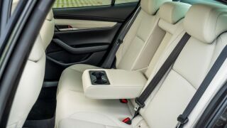 Mazda 3 sedaan