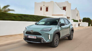 Toyota Yaris Cross luukpära