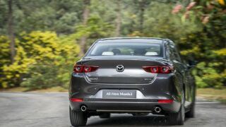 Mazda 3 sedaan