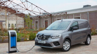 Renault Kangoo E-Tech pakettiauto