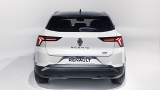 Renault Scenic E-Tech maastur