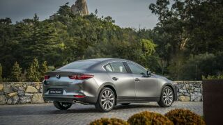 Mazda 3 sedaan