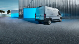 Peugeot Boxer pakettiauto