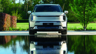 Kia EV9 maastoauto