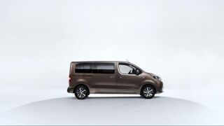 Toyota ProAce Verso minivan