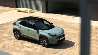 Toyota Yaris Cross luukpära