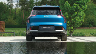 Kia EV9 maastoauto