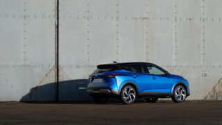 Nissan Qashqai maastoauto