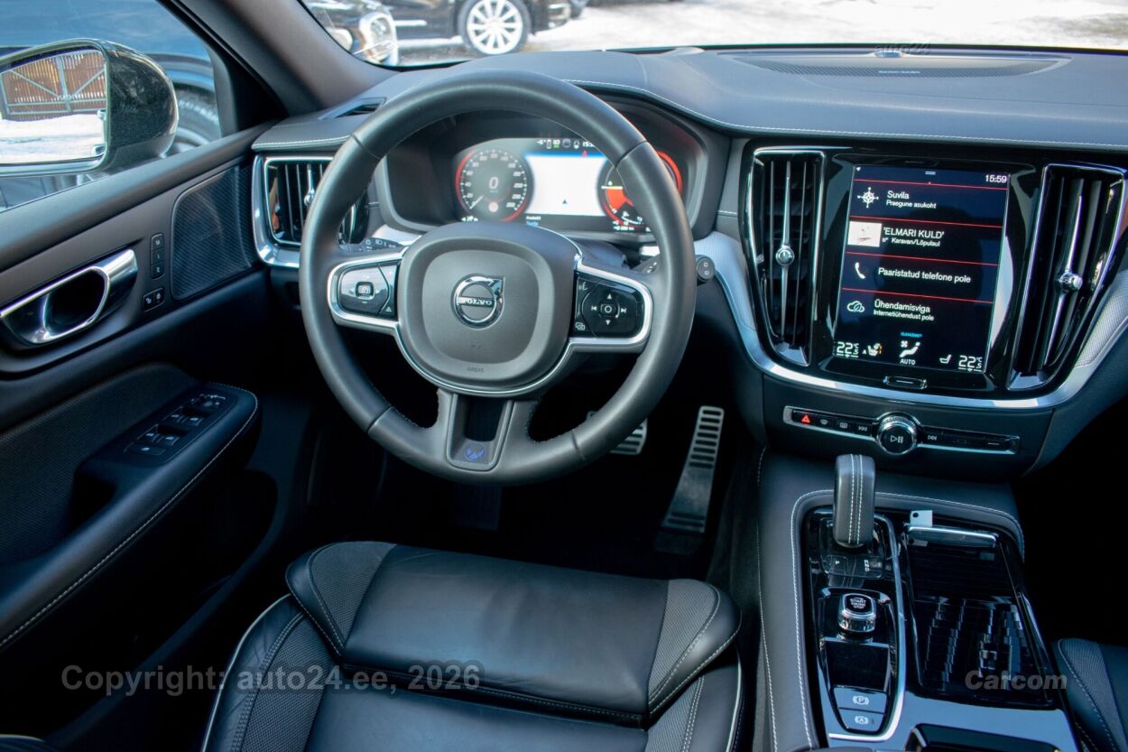 Volvo V60 AWD DARK R-Design Intelli Safe Xenium Wntr 2.0 T6 Recharge Plug-In Long Range 293 kW