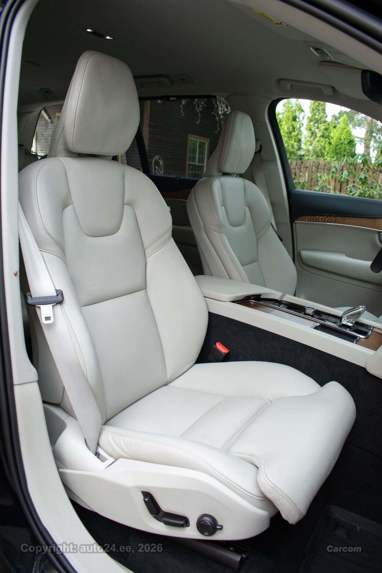 Volvo XC90 AWD Inscription Intelli SAFE PRO 2.0 B5 KERS MHEV Kerghübriid 183 kW