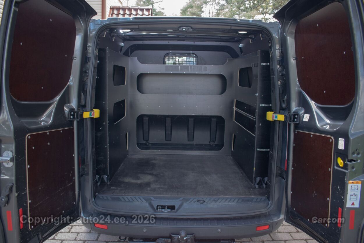 Ford Transit Custom Long DCIV Double Cab Team 2.0 125 kW