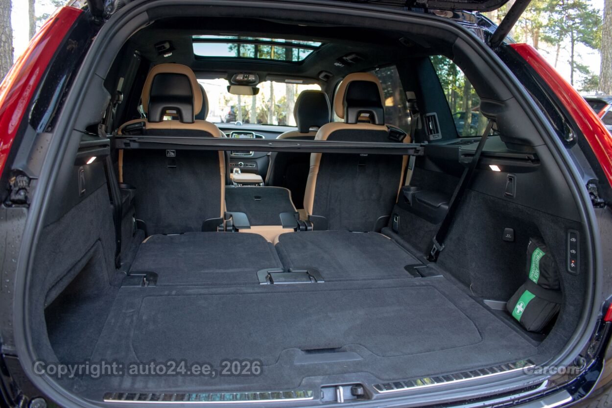 Volvo XC90 7s Ultimate DARK Xenium Fullopt 2.0 T8 Recharge PHEV Long Range 335 kW