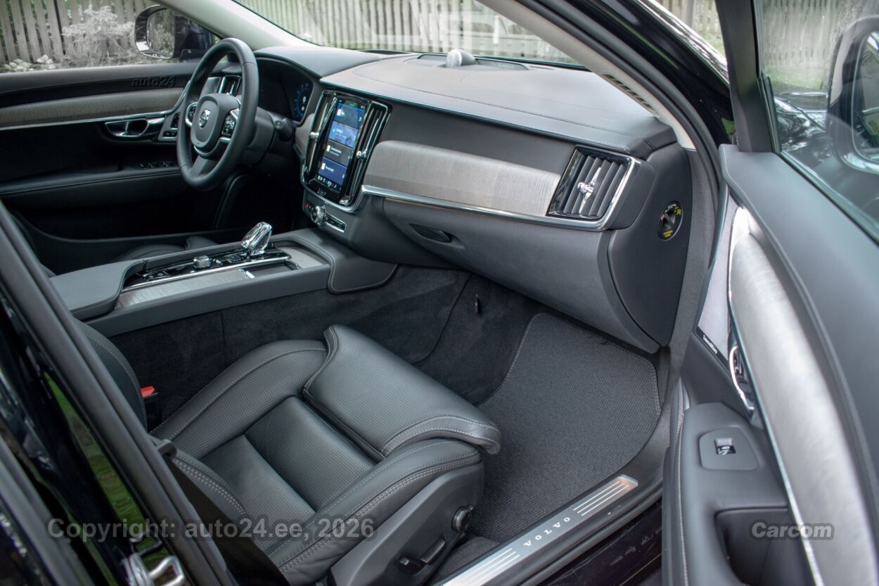 Volvo V90 Cross Country AWD B5 ULTIMATE Xenium FULLOPT 2.0 B5 MHEV KERS Kerghübriid 183 kW