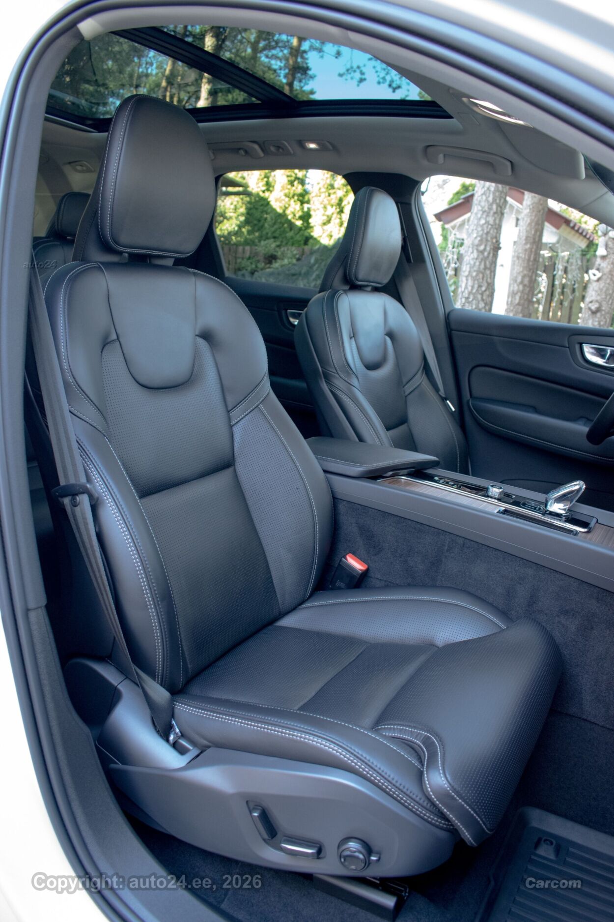 Volvo XC60 T8 Ultimate DARK Intelli PRO Xenium Wntr 2.0 T8 Recharge PHEV Long Range 335 kW