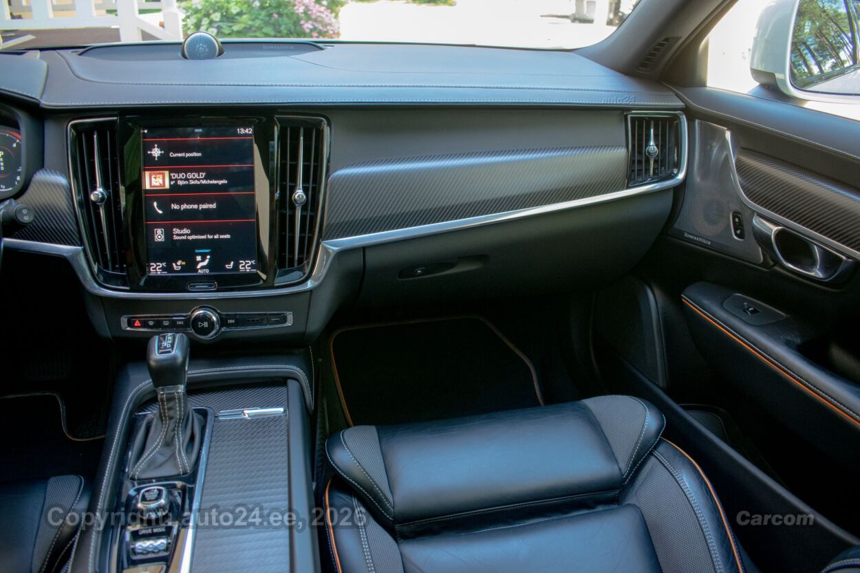 Volvo V90 Cross Country OCEAN RACE Intelli PRO Xenium Wn 2.0 D4 AWD Polestar 147 kW